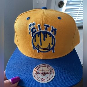 COPY - Mitchell and Ness, Warriors Snapback hat. New.